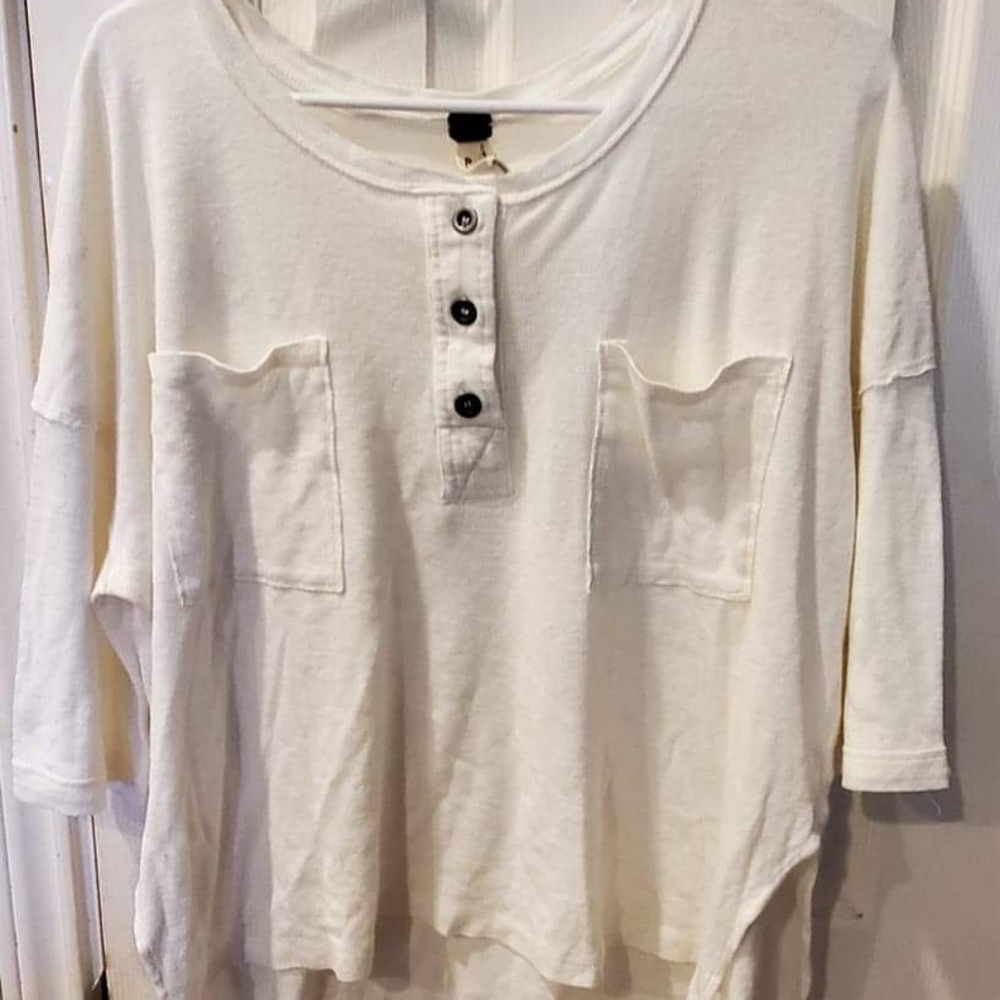 WE THE FREE HI LO OFF WHITE DOUBLE POCKET SHIRT